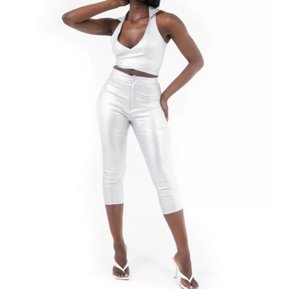 FROM GRAYSCALE Grayscale Shimmer Capri Pants - Medium - NWT - Picture 1 of 4